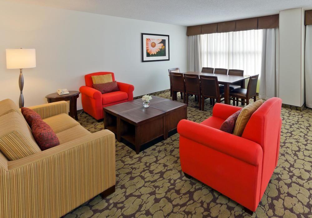 Hilton Garden Inn Atlanta Perimeter Center Дънууди Екстериор снимка
