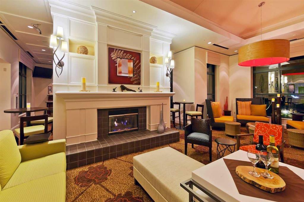Hilton Garden Inn Atlanta Perimeter Center Дънууди Интериор снимка